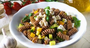 whole wheat pasta noodles with veggies and cheese